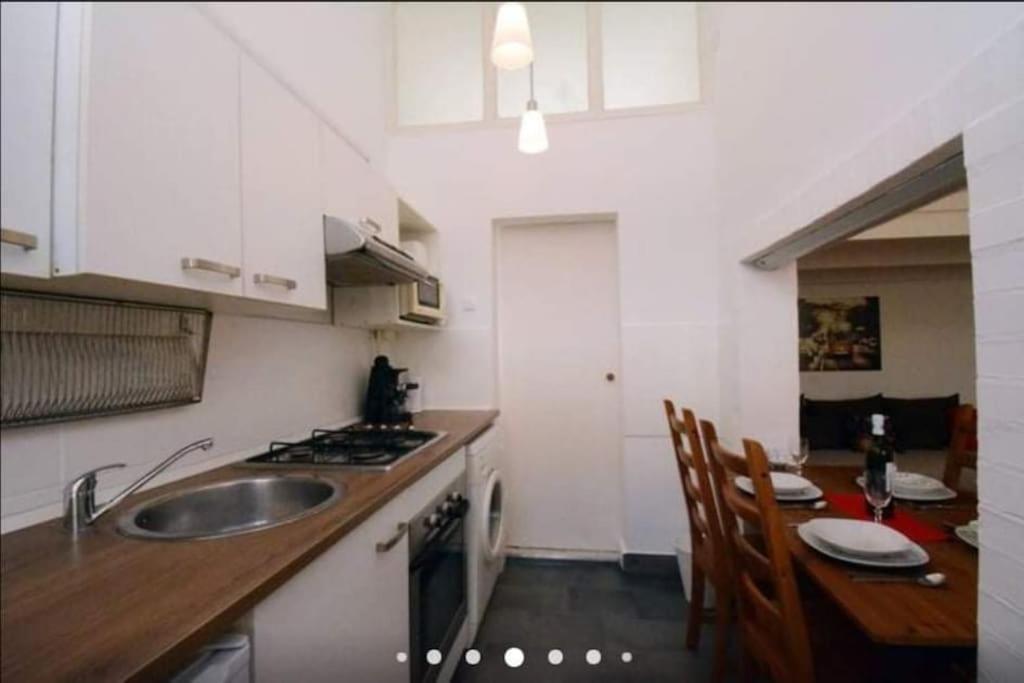 Gallery Flat In Party District Будапеща Екстериор снимка