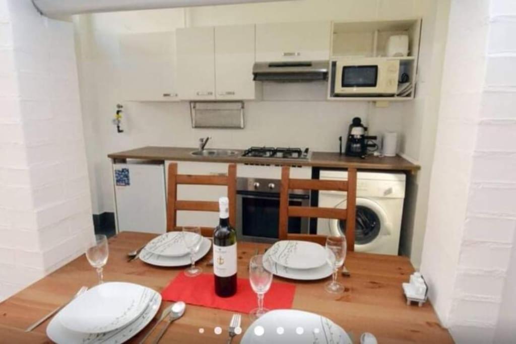 Gallery Flat In Party District Будапеща Екстериор снимка