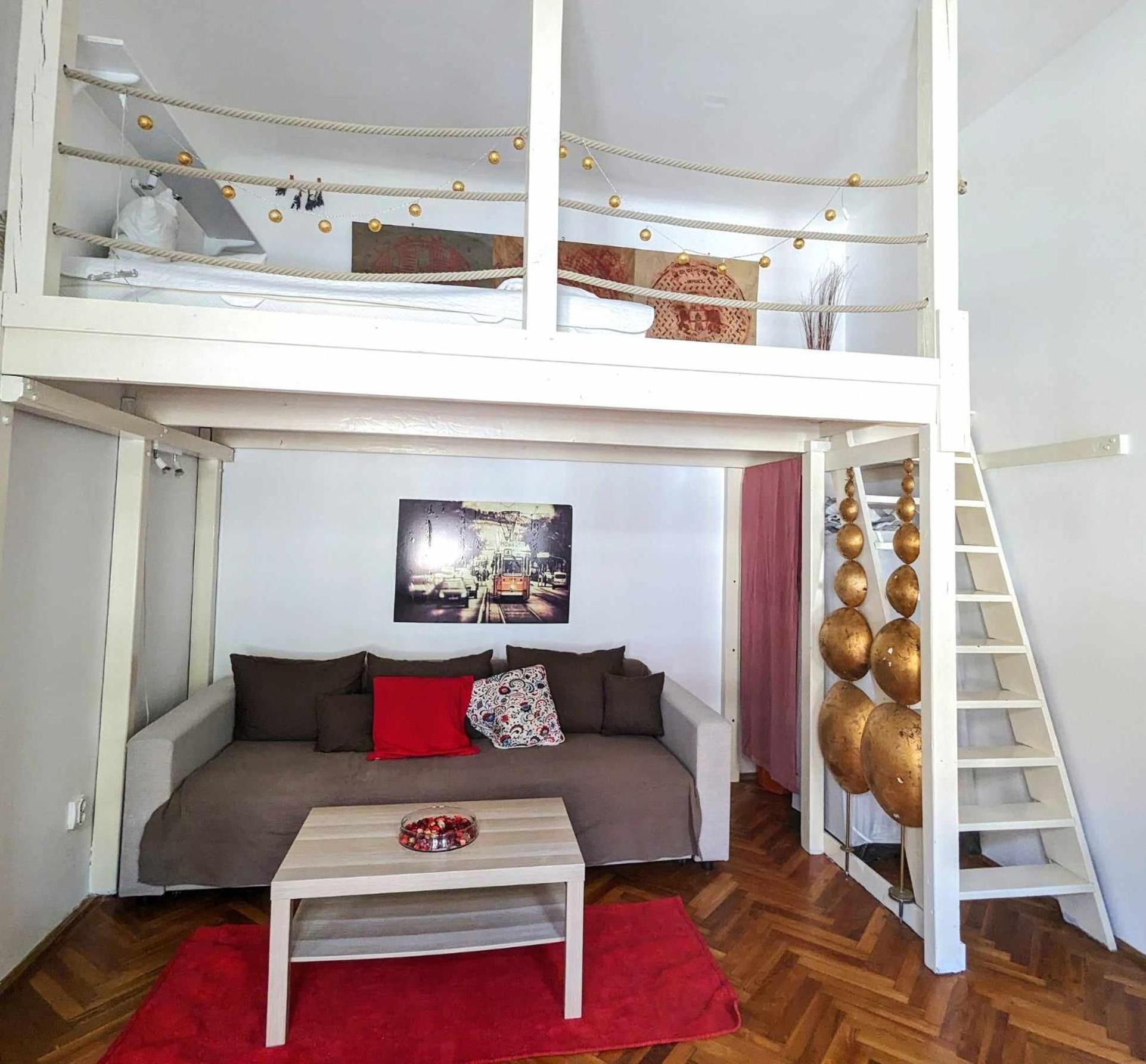 Gallery Flat In Party District Будапеща Екстериор снимка